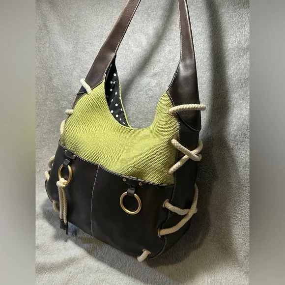 Sandra Robert’s Squared Hobo - Picture 3 of 9